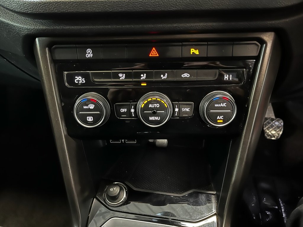 Used Volkswagen T-Roc 2019 for sale - 76429827: Photo 44