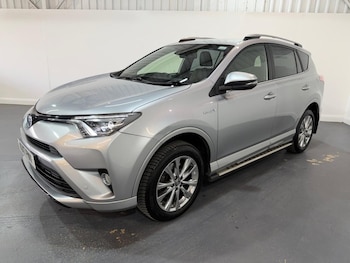 Used Toyota RAV4 2017 for sale - 79244947: Photo