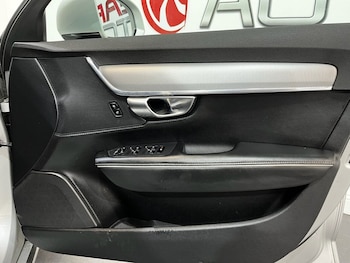 Used Volvo S90 2018 for sale - 75726912: Photo