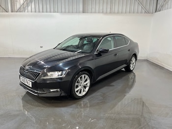 Used Skoda Superb 2016 for sale - 78154044: Photo
