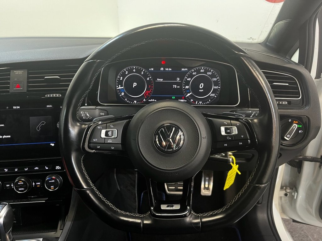 Used Volkswagen Golf 2017 for sale - 76445857: Photo 15