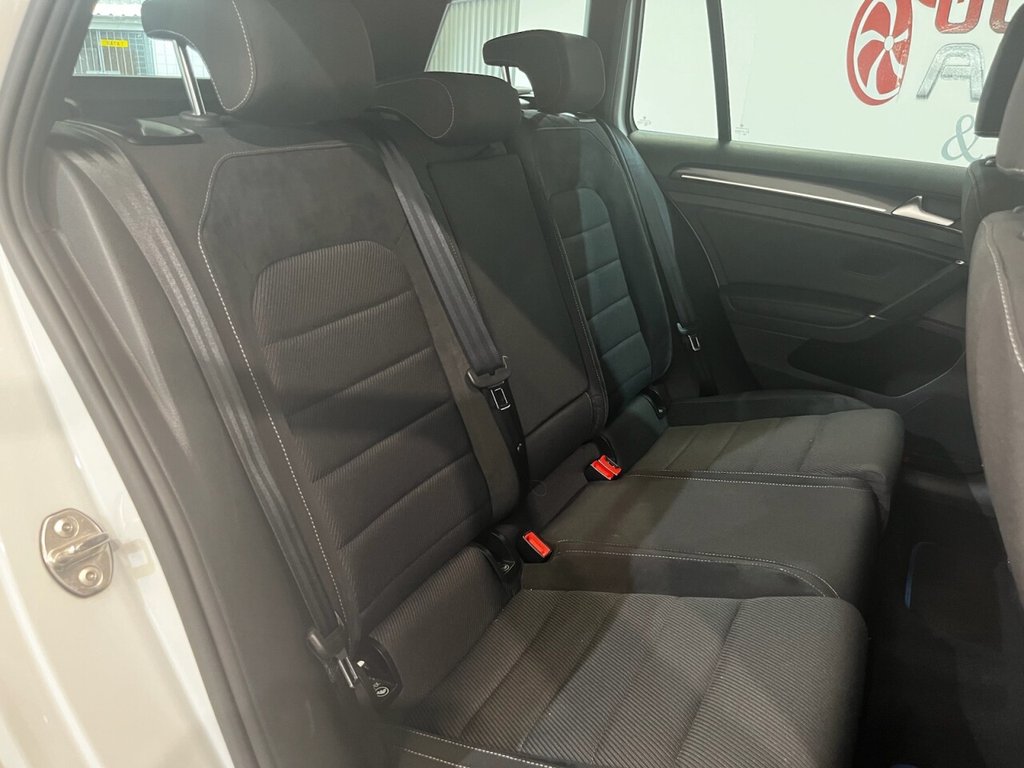 Used Volkswagen Golf 2017 for sale - 76445857: Photo 19