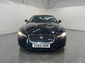 Used Jaguar XE 2015 for sale - 78200839: Photo