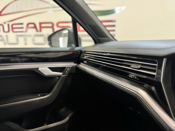 Used Volkswagen Touareg 2019 for sale - 74998595: Photo 22