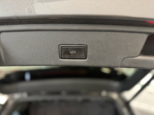 Used Volkswagen Touareg 2019 for sale - 74998595: Photo 26