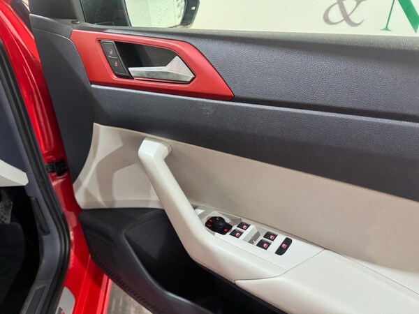 Used Volkswagen Polo 2020 for sale - 74002588: Photo 6