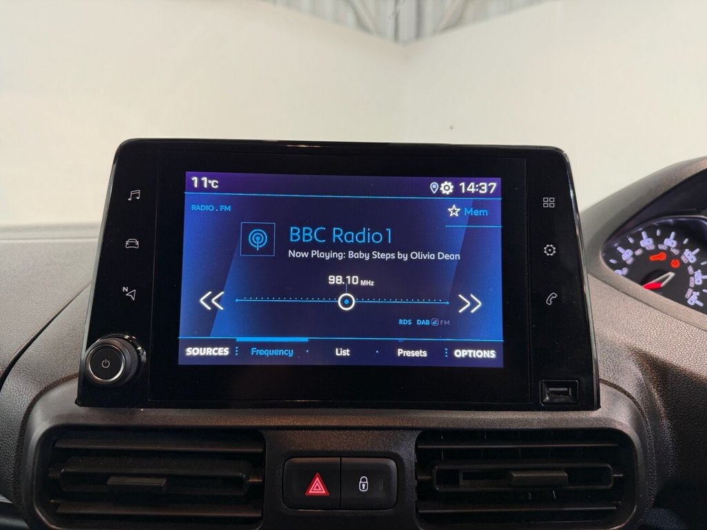 Used Peugeot Partner 2022 for sale - 77594685: Photo 45