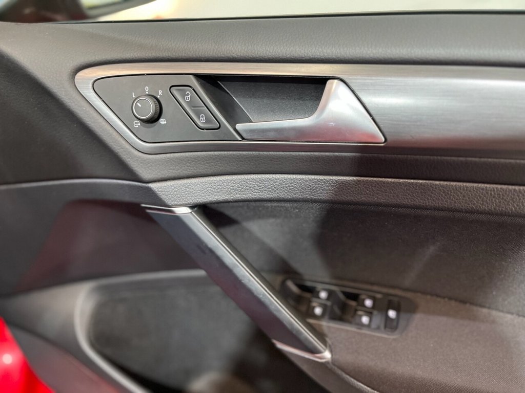 Used Volkswagen Golf 2019 for sale - 76797861: Photo 21