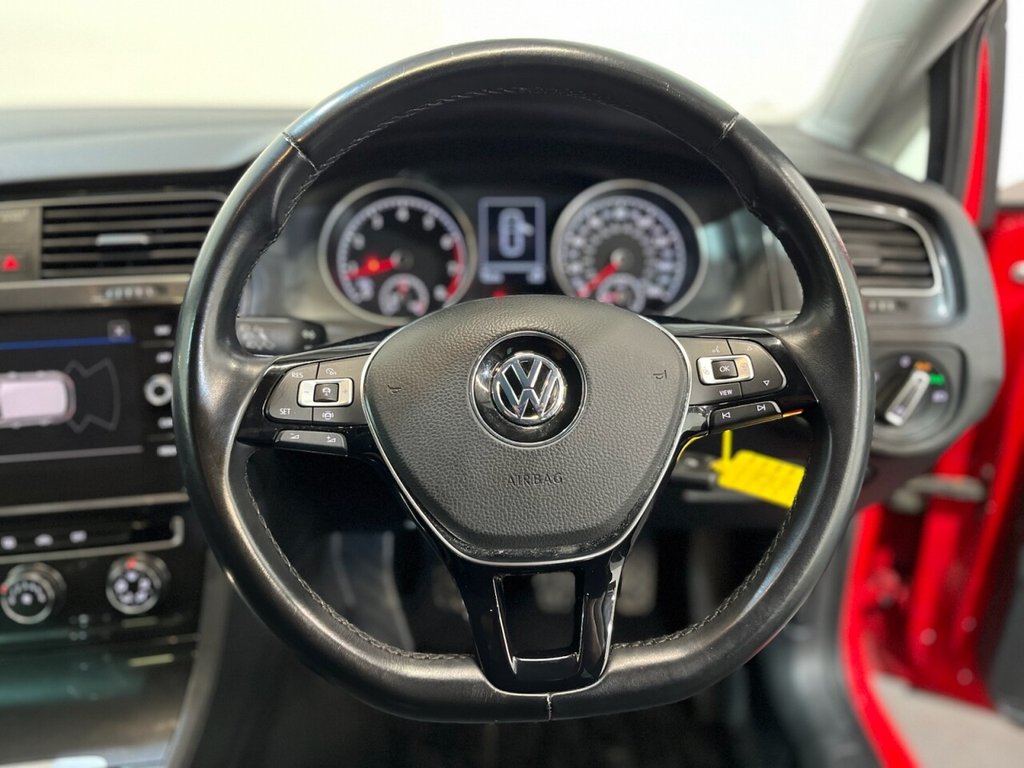 Used Volkswagen Golf 2019 for sale - 76797861: Photo 24