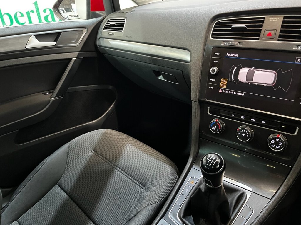Used Volkswagen Golf 2019 for sale - 76797861: Photo 25