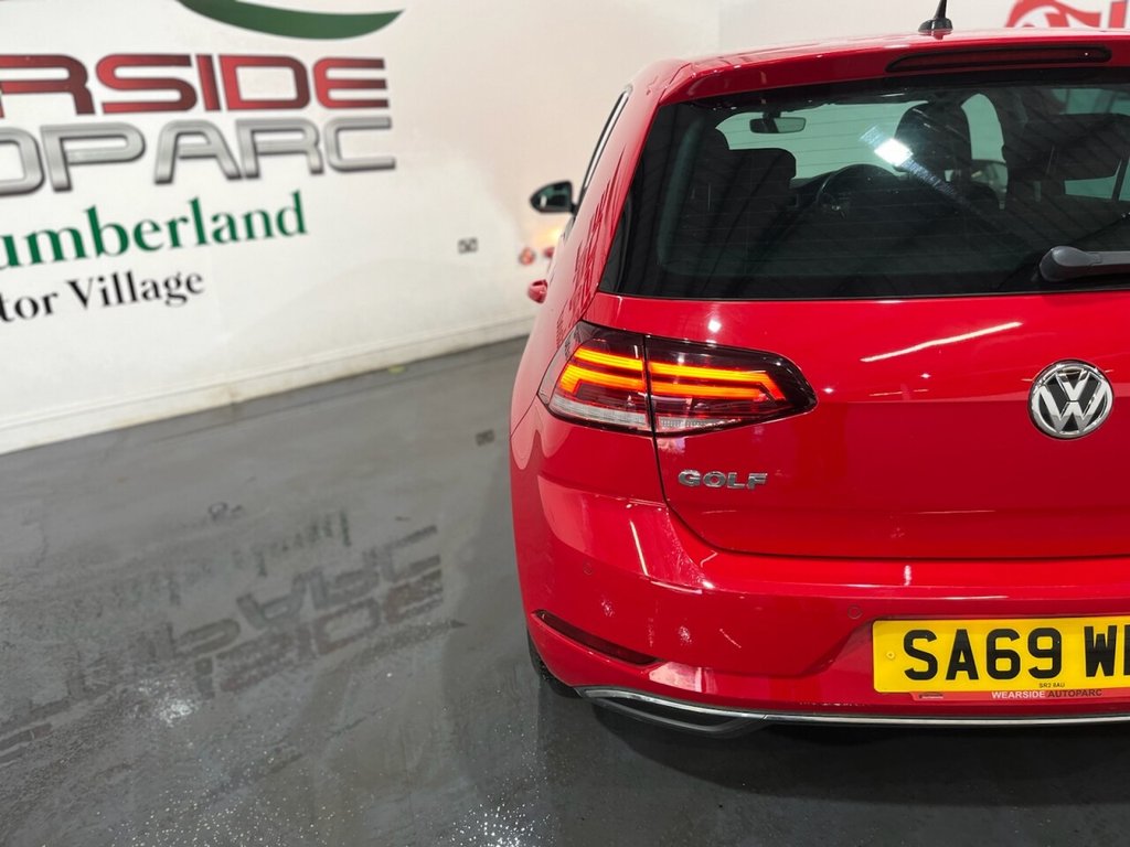 Used Volkswagen Golf 2019 for sale - 76797861: Photo 32