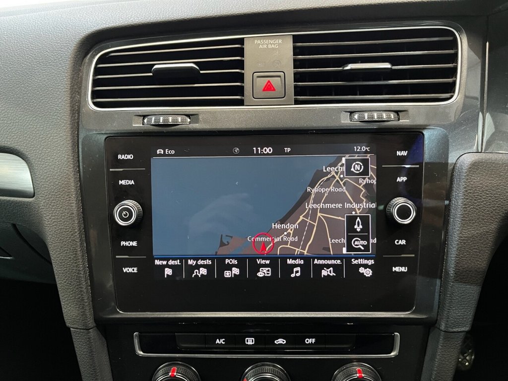 Used Volkswagen Golf 2019 for sale - 76797861: Photo 41