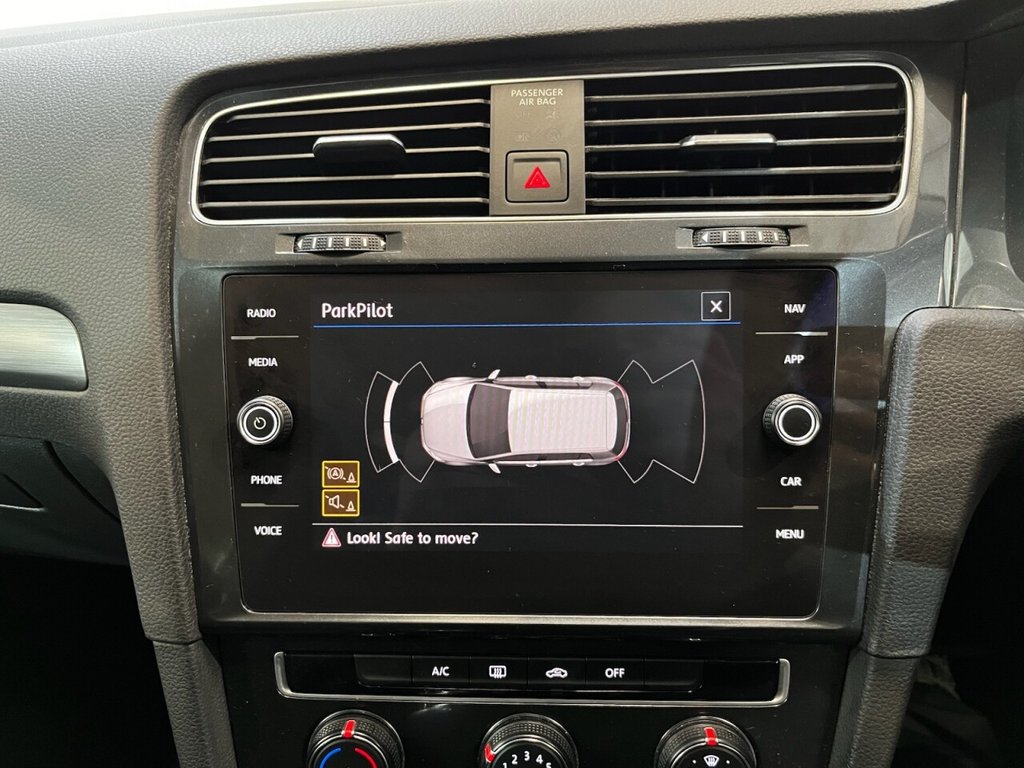 Used Volkswagen Golf 2019 for sale - 76797861: Photo 44