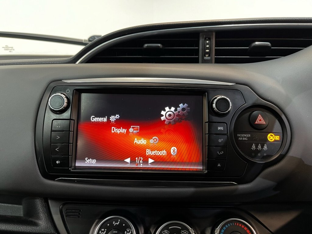 Used Toyota Yaris 2016 for sale - 77720045: Photo 39