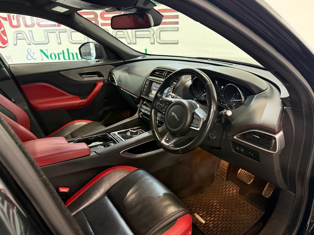 Used Jaguar F-Pace 2016 for sale - 76098147: Photo 15