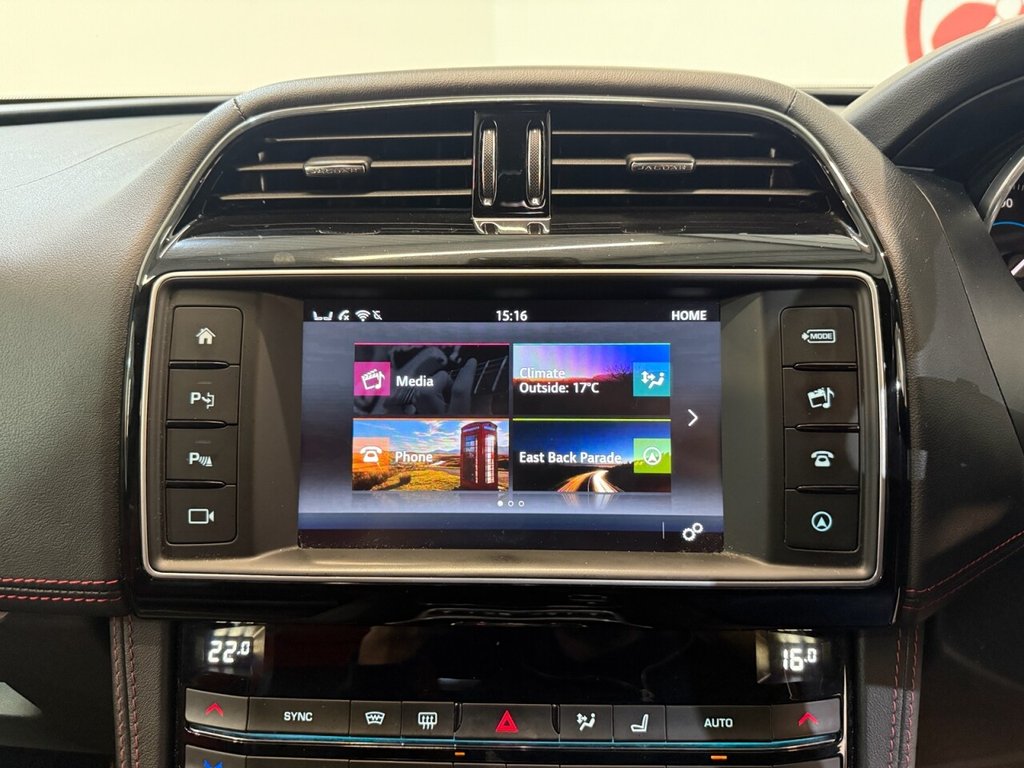 Used Jaguar F-Pace 2016 for sale - 76098147: Photo 16
