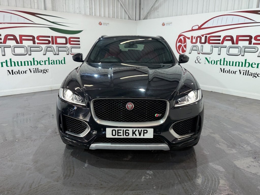 Used Jaguar F-Pace 2016 for sale - 76098147: Photo 2