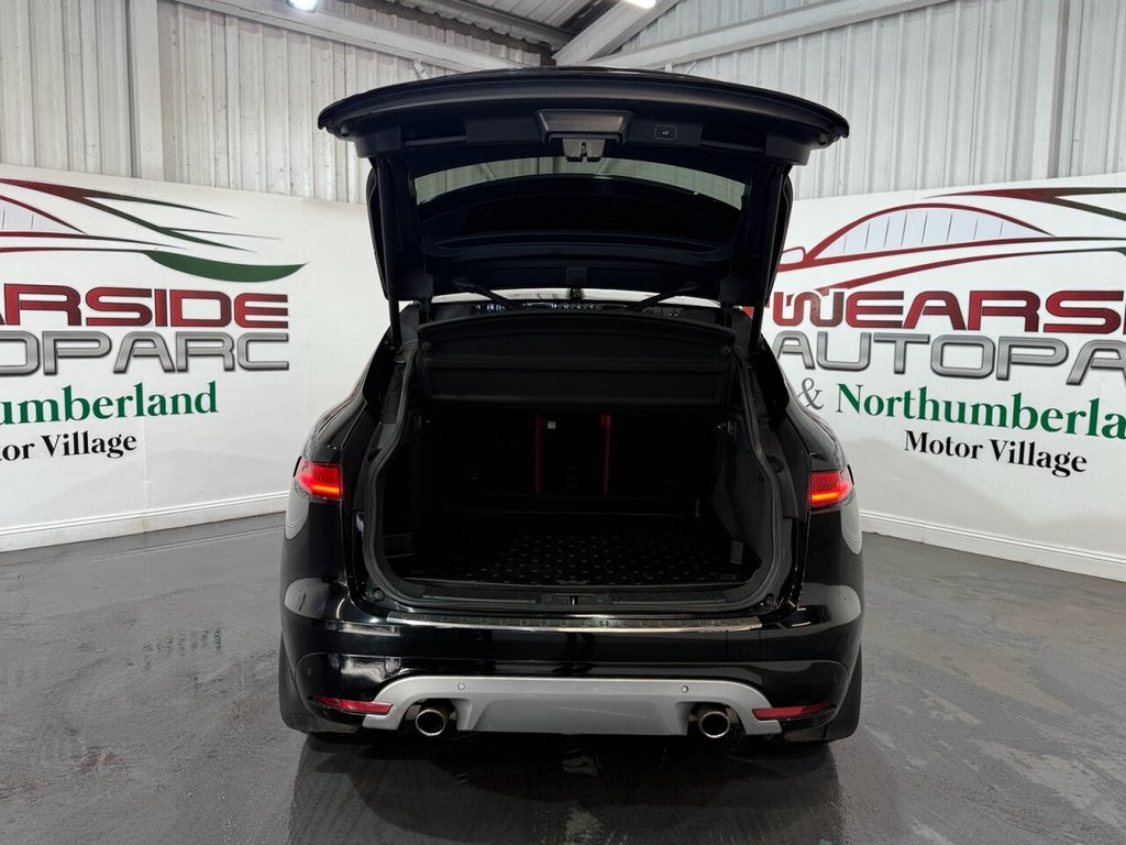 Used Jaguar F-Pace 2016 for sale - 76098147: Photo 41