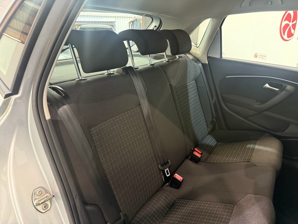 Used Volkswagen Polo 2014 for sale - 76256739: Photo 14
