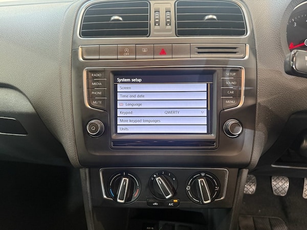 Used Volkswagen Polo 2014 for sale - 76256739: Photo 28