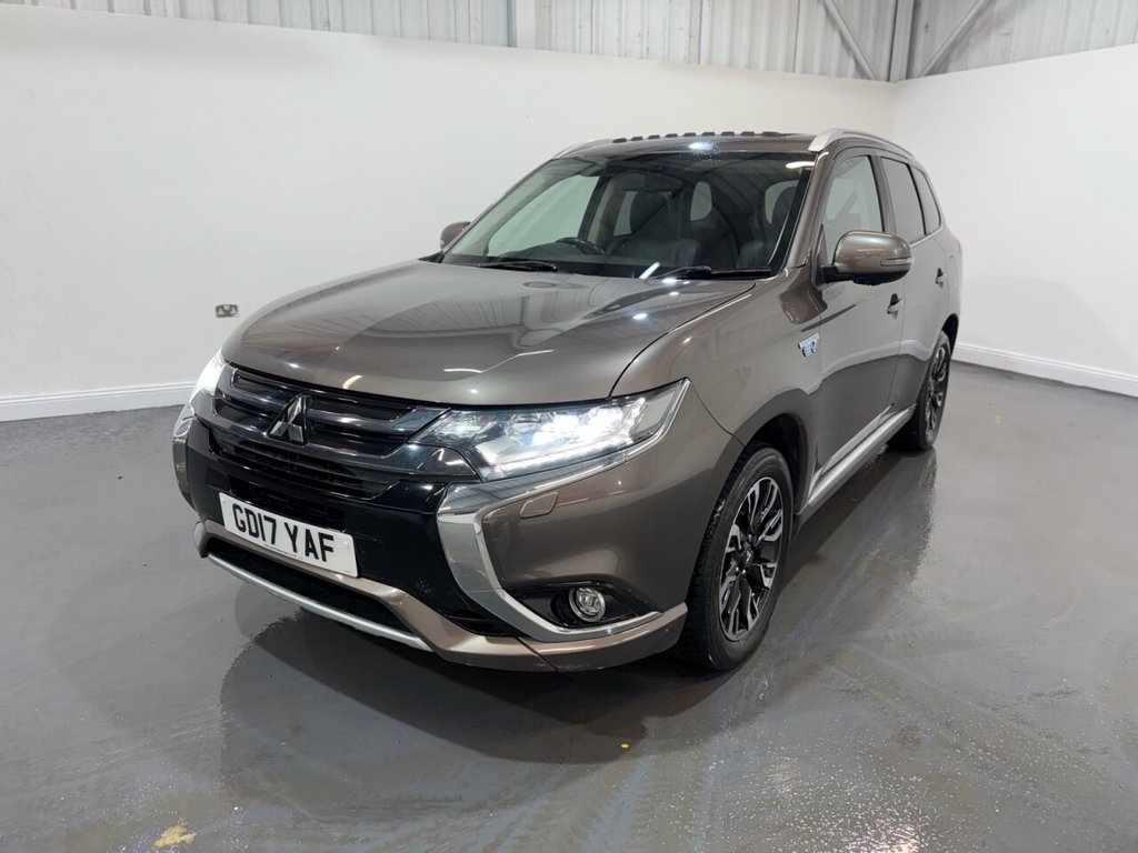 Used Mitsubishi Outlander 2017 for sale - 77250469: Photo 3