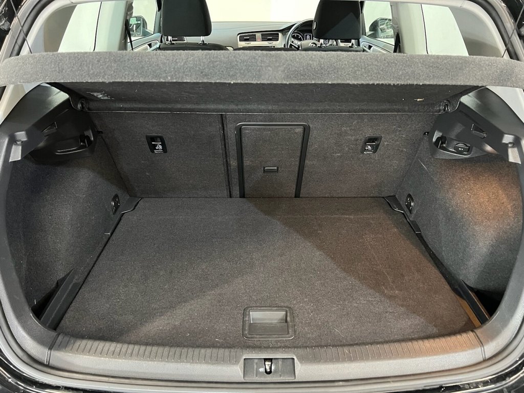 Used Volkswagen Golf 2016 for sale - 76604626: Photo 15