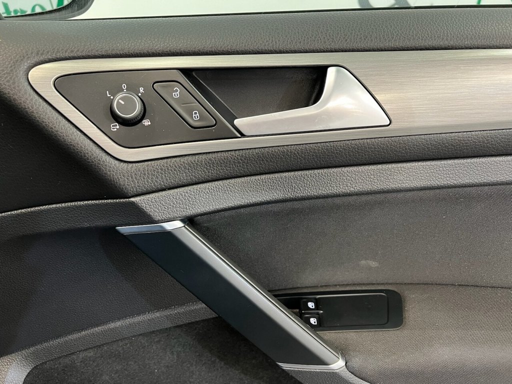 Used Volkswagen Golf 2016 for sale - 76604626: Photo 16