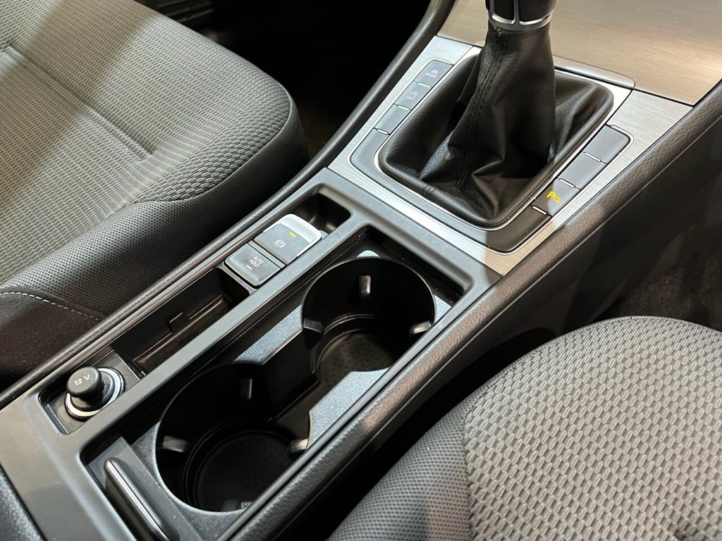 Used Volkswagen Golf 2016 for sale - 76604626: Photo 22