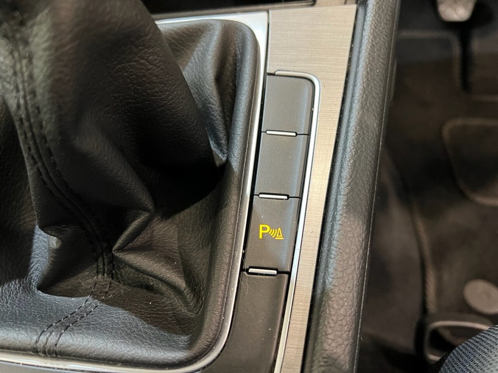 Used Volkswagen Golf 2016 for sale - 76604626: Photo 25