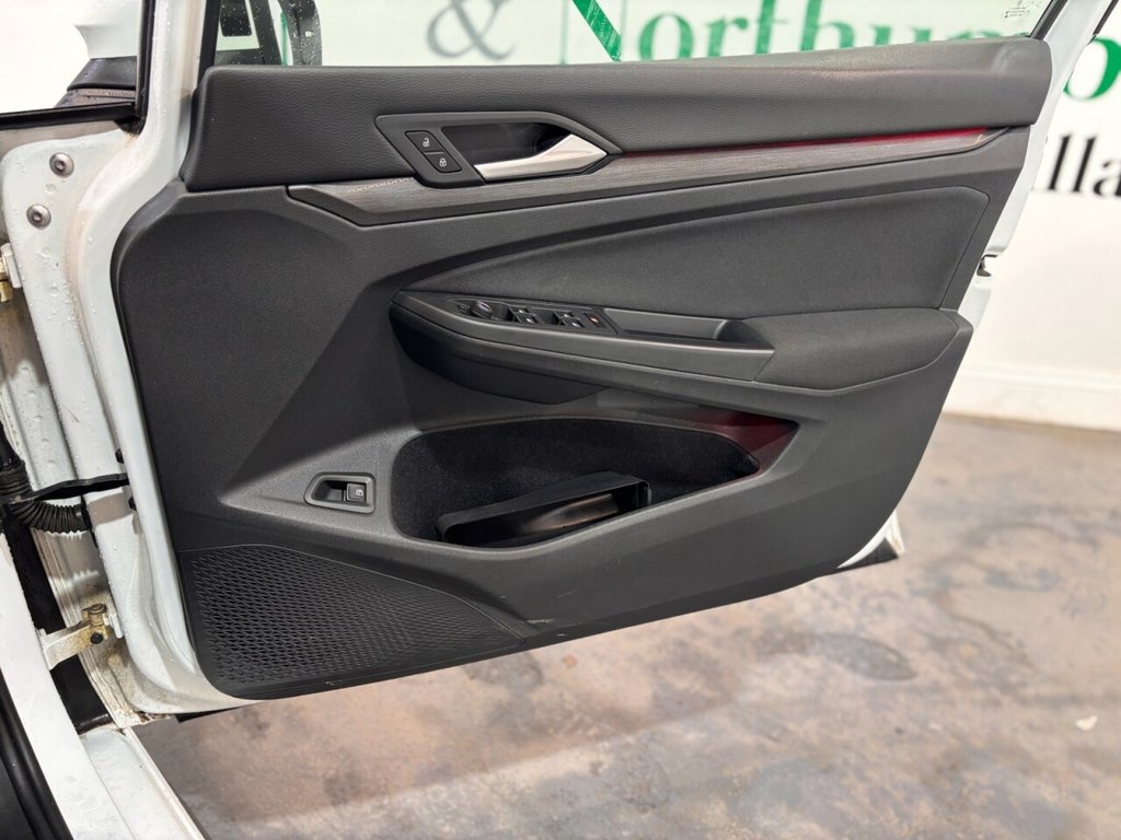 Used Volkswagen Golf 2021 for sale - 76950635: Photo 12