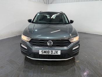 Used Volkswagen T-Roc 2018 for sale - 78645308: Photo