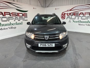 Used Dacia Sandero Stepway 2016 for sale - 75832794: Photo