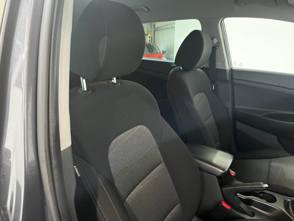 Used Hyundai TUCSON 2018 for sale - 77655099: Photo 9