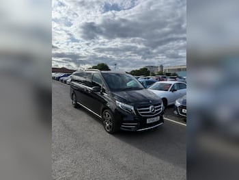 Used Mercedes-Benz V-Class 2019 for sale - 79871434: Photo