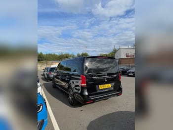 Used Mercedes-Benz V-Class 2019 for sale - 79871434: Photo