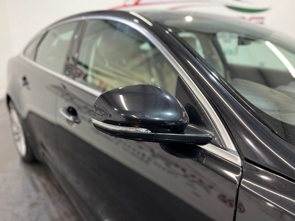 Used Jaguar XJ 2012 for sale - 76236046: Photo 10