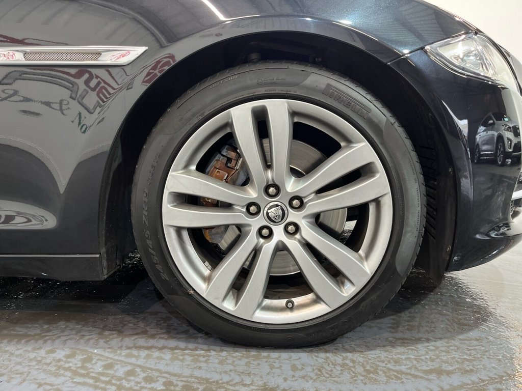 Used Jaguar XJ 2012 for sale - 76236046: Photo 11