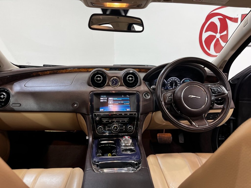 Used Jaguar XJ 2012 for sale - 76236046: Photo 22