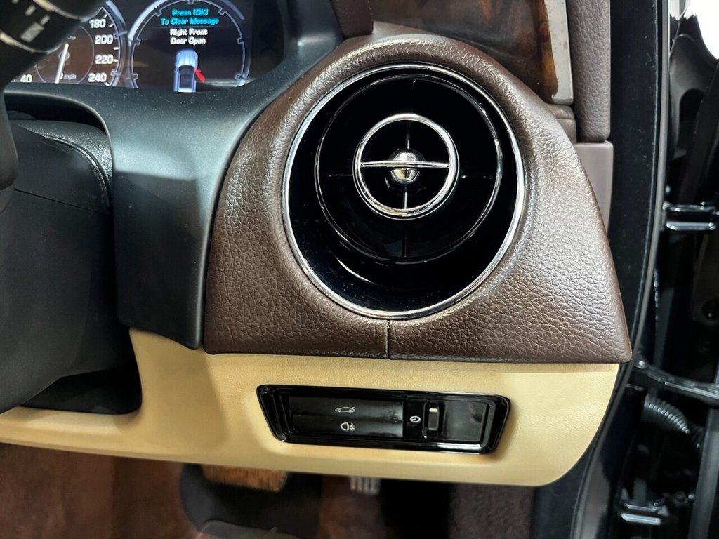 Used Jaguar XJ 2012 for sale - 76236046: Photo 25