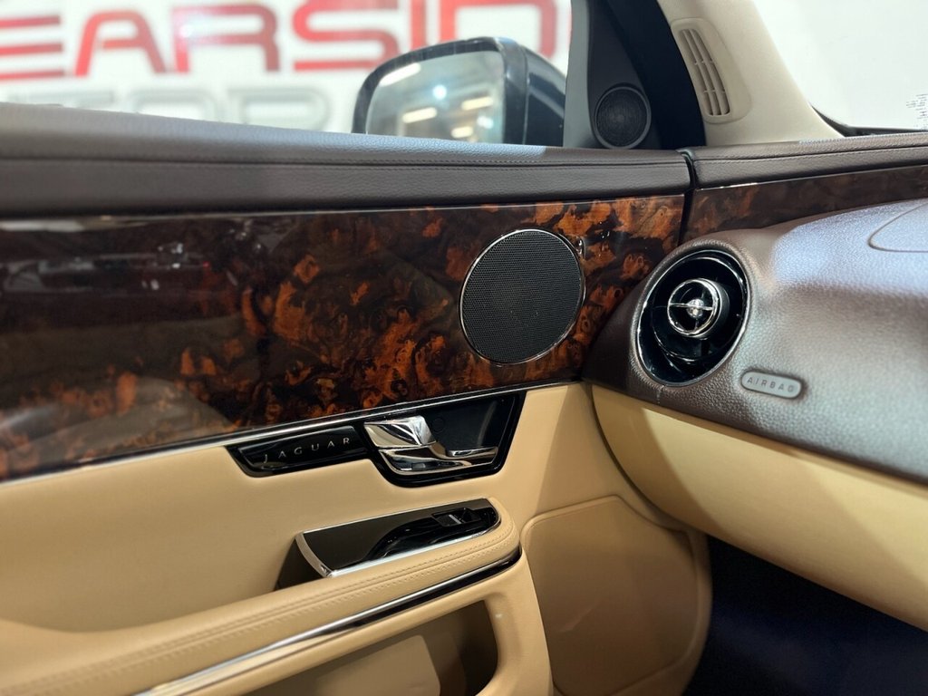 Used Jaguar XJ 2012 for sale - 76236046: Photo 31