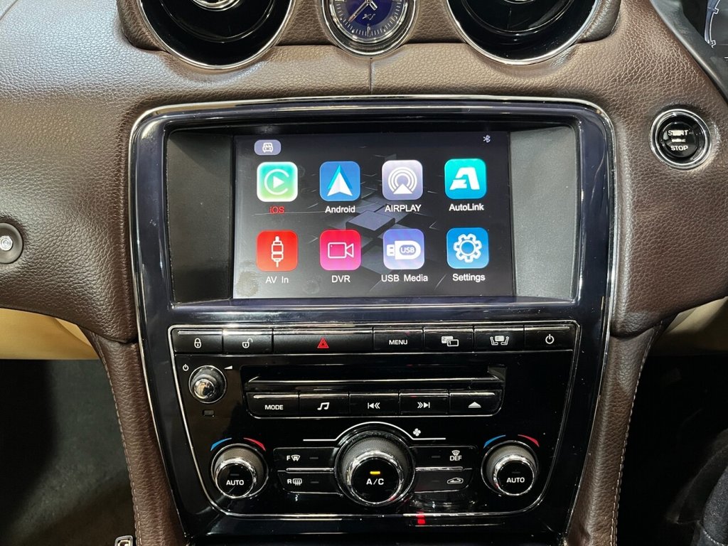 Used Jaguar XJ 2012 for sale - 76236046: Photo 36