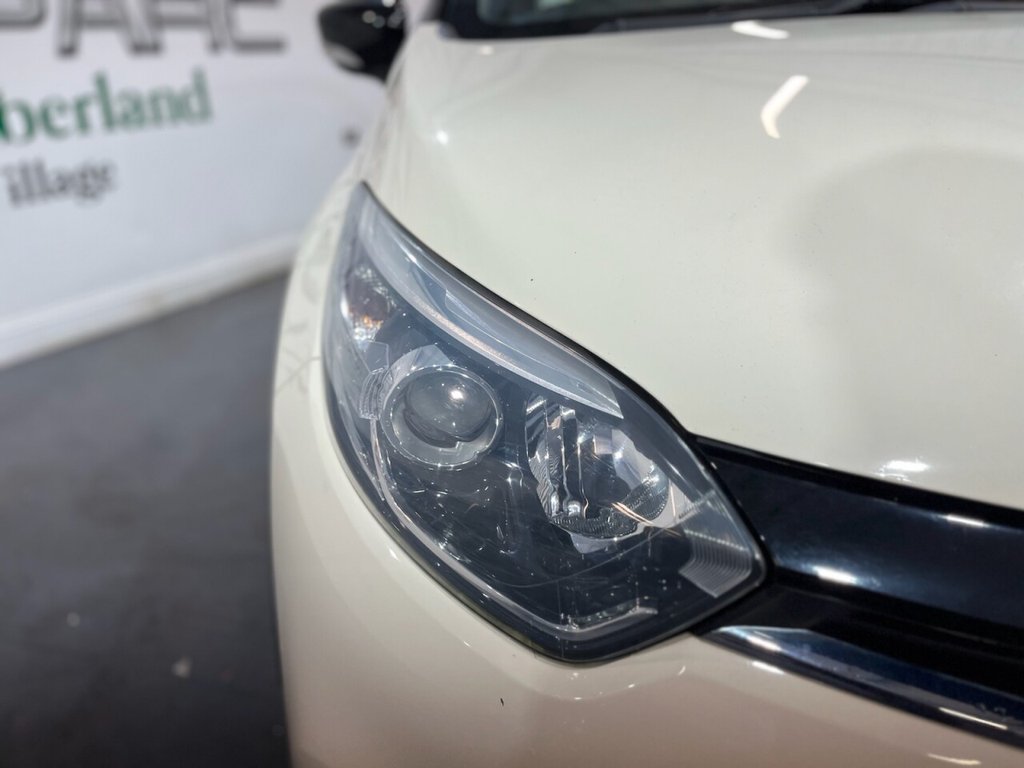 Used Renault Captur 2015 for sale - 76711295: Photo 8