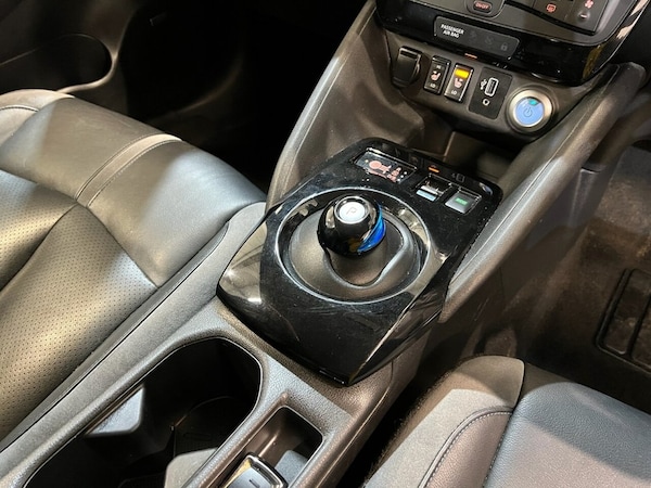 Used Nissan Leaf 2020 for sale - 74054139: Photo 13
