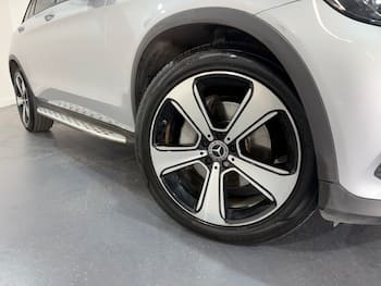 Used Mercedes-Benz GLC 2018 for sale - 79777389: Photo