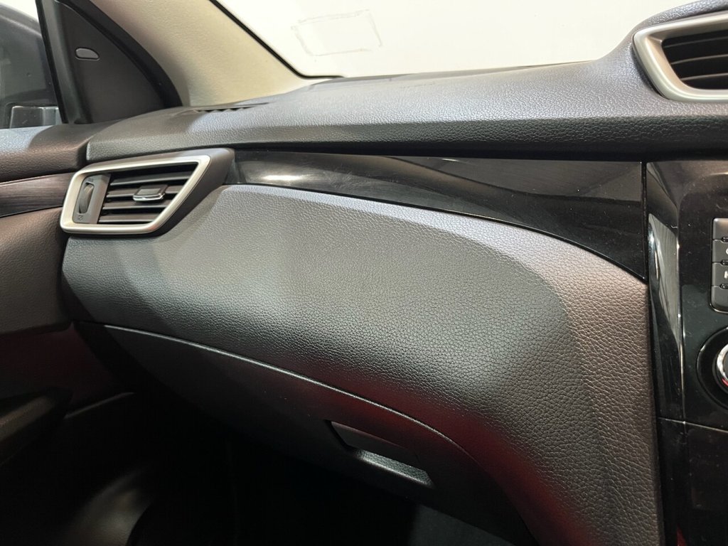 Used Nissan Qashqai 2016 for sale - 76470043: Photo 26