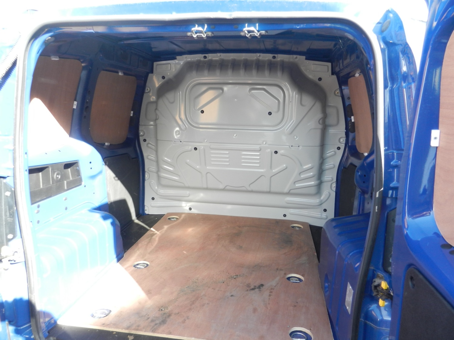 Used Peugeot Bipper 2015 for sale - 77980841: Photo 2