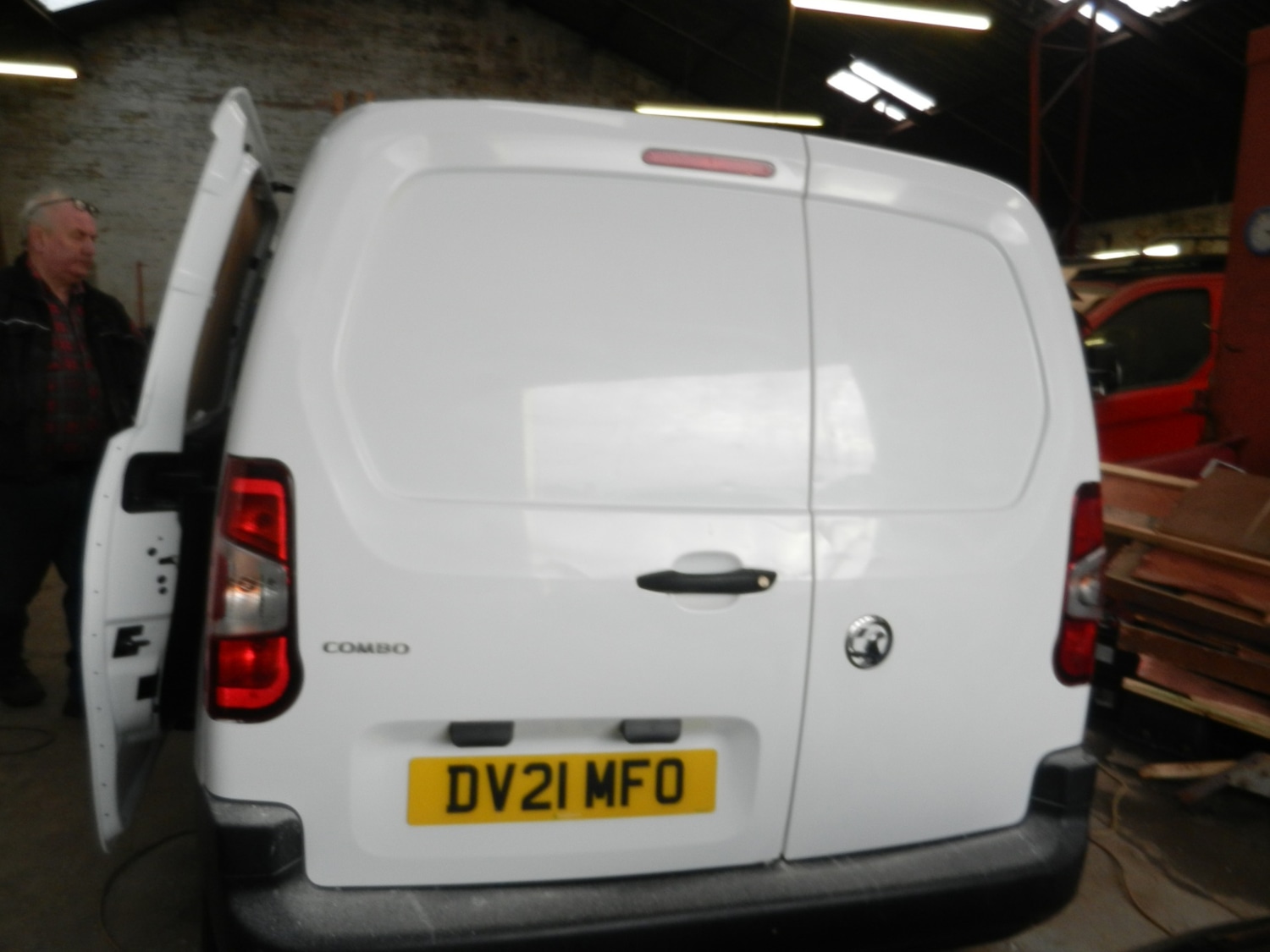 Used Vauxhall Combo 2021 for sale - 76945953: Photo 3