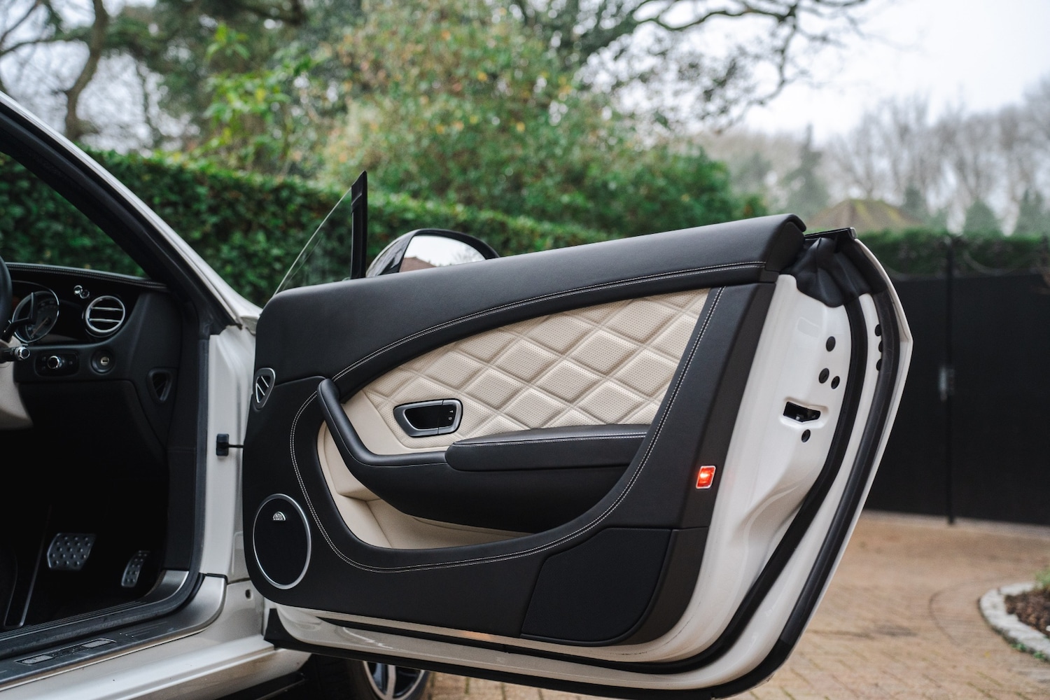 Used Bentley Continental 2015 for sale - 76107491: Photo 80