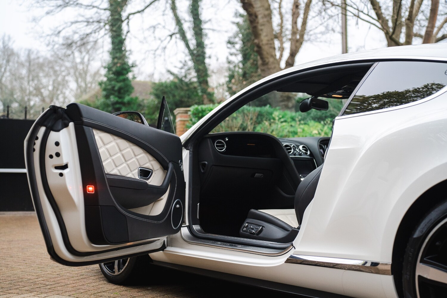 Used Bentley Continental 2015 for sale - 76107491: Photo 82