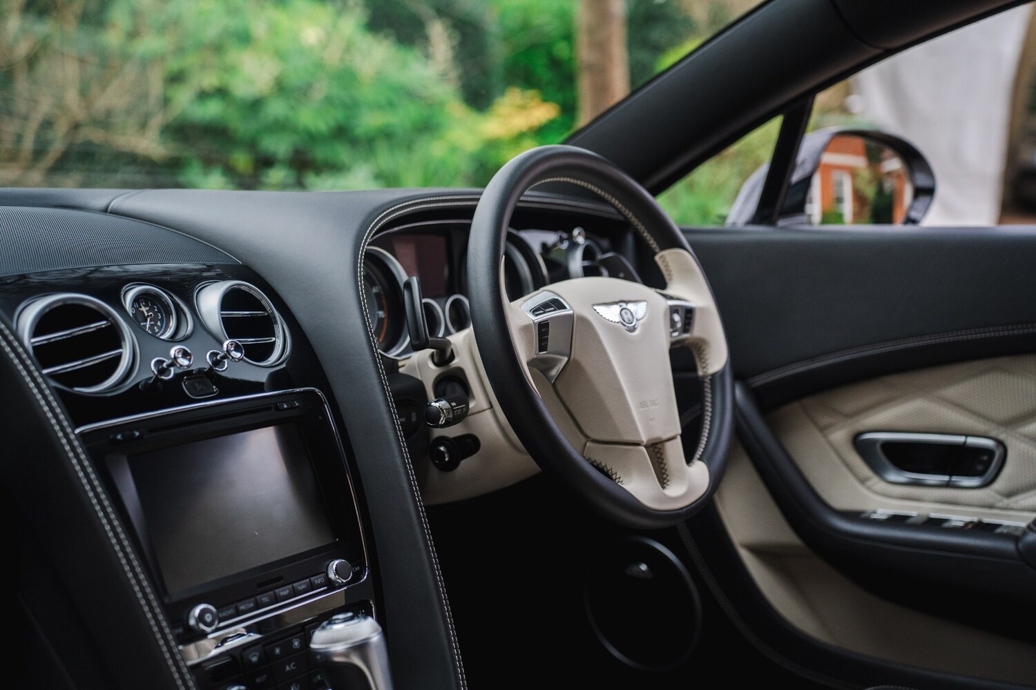 Used Bentley Continental 2015 for sale - 76107491: Photo 84